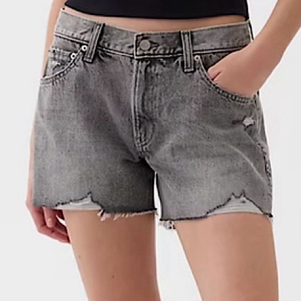GAP Low Rise Stride Denim Shorts - Picture 2 of 9